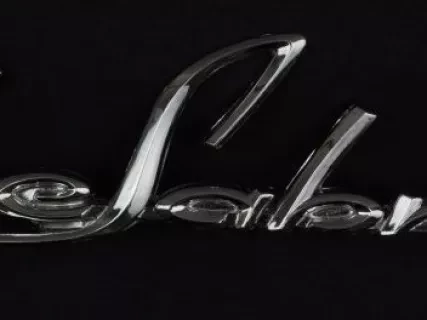 Emblem, Automotive