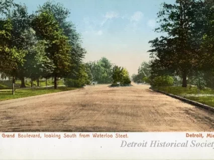 Postcard - East Grand Boulevard, looking South from Waterloo Street. Detroit, Mich.