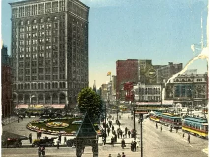 Postcard - Campus Martius, The Hub of Detroit, Mich.