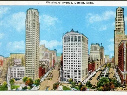 Postcard - Woodward Avenue, Detroit, Mich.