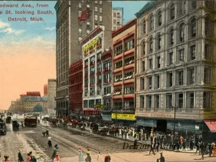 Postcard - Woodward Ave., from State St. looking South, Detroit, Mich.