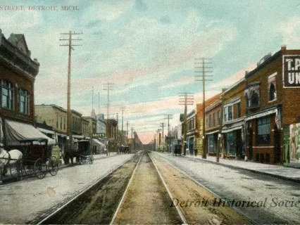 Postcard - River Street, Detroit, Mich.
