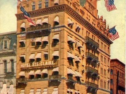Postcard - Hotel Ste. Claire, Detroit, Mich.