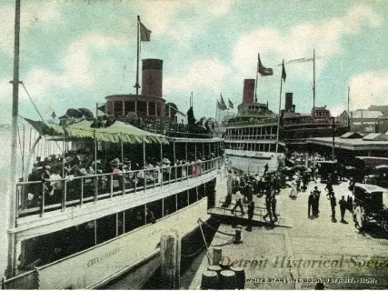 Postcard - White Star Line Dock, Detroit, Mich.
