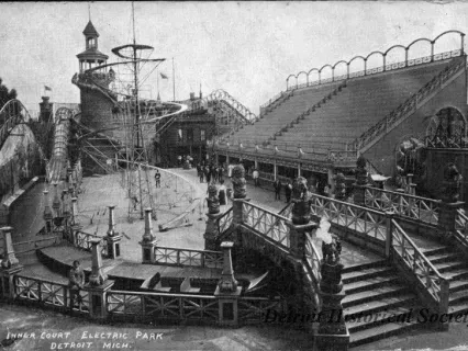 Postcard - Inner Court, Electric Park, Detroit Mich.