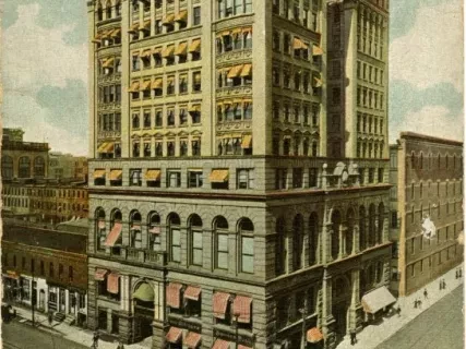 Postcard - Detroit, Mich. Chamber of Commerce.