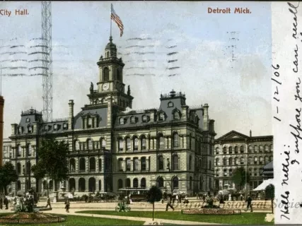 Postcard - City Hall. Detroit Mich.