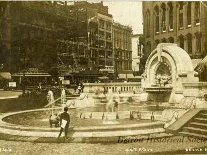 Postcard - Detroit