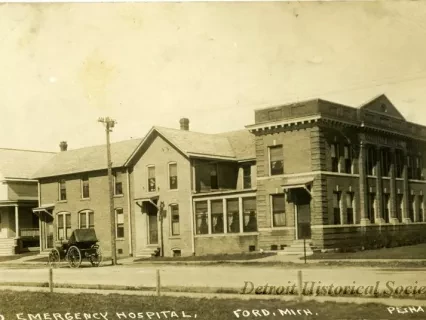 Postcard - Emergency Hospital, Ford, Mich. - Emergency Hospital, Ford, Mich.