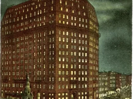 Postcard - Pontchartrain Hotel at Night, Detroit, Mich.