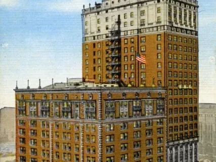 Postcard - Hotel Fort Shelby . . . Detroit, Michigan - Hotel Fort Shelby Detroit, Michigan