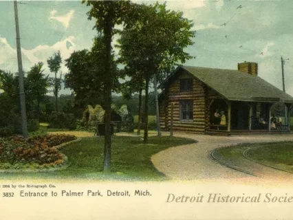 Postcard - Entrance to Palmer Park, Detroit, Mich.