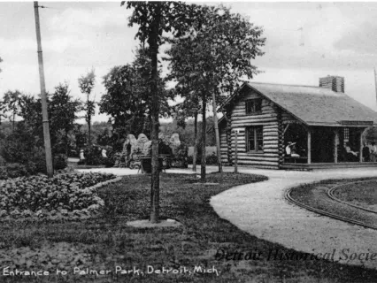 Postcard - Entrance to Palmer Park, Detroit, Mich.