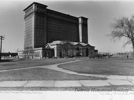 Print, Photographic - Michigan Central Railroad Station