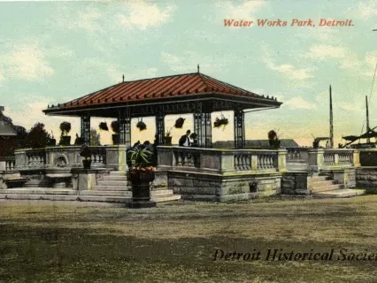 Postcard - Water Works Park, Detroit.