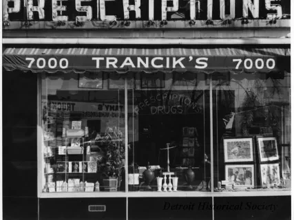 Print, Photographic - 7000 Michigan, Trancik's Drugs