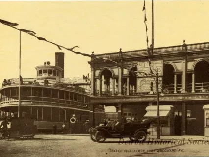 Postcard - Belle Isle Ferry Foot Woodward Ave.