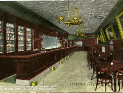 Postcard - Live, Boiled and Broiled Lobsters Our Speciality.
Louis Van Dall, Cafe, 63 Michigan Ave., Detroit.
