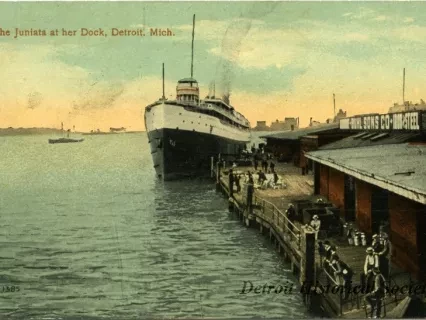 Postcard - The Juniata at her Dock, Detroit, Mich.