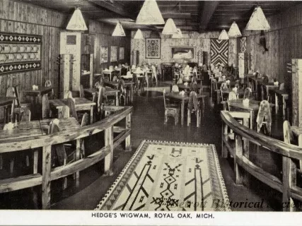 Postcard - Hedge's Wigwam, Royal Oak, Mich.
