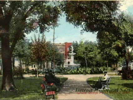 Postcard - Grand Circus Park, Detroit, Mich.