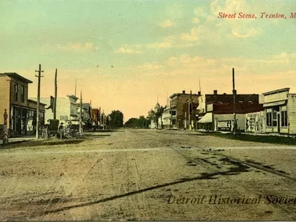 Postcard - Street Scene, Trenton, Mich.
