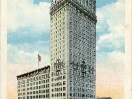 Postcard - 35-Story Book Tower, Detroit, Michgian