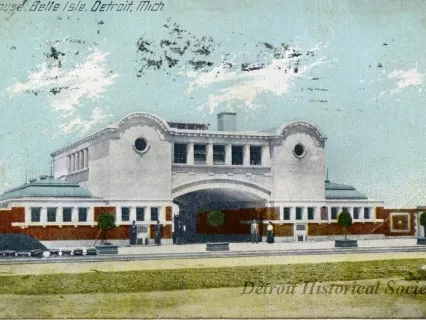 Postcard - Bath House, Belle Isle, Detroit, Mich.