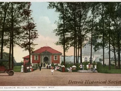 Postcard - The Aquarium, Belle Isle Park, Detroit, Mich.