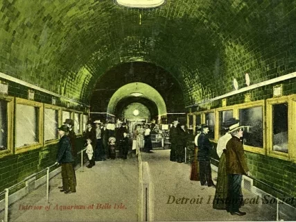 Postcard - Interior of Aquarium at Belle Isle.