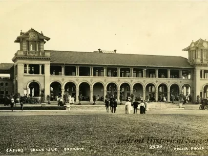 Postcard - Casino, Belle Isle, Detroit