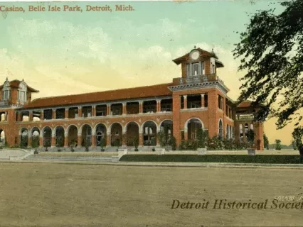 Postcard - The Casino, Belle Isle Park, Detroit, Mich.