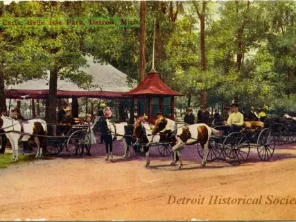 Postcard - Pony Carts, Belle Isle Park, Detroit, Mich.