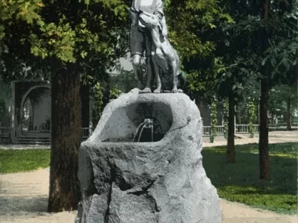 Postcard - News Boys Fountain; Belle Isle Park, Detroit, Mich.