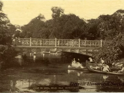 Postcard - Scene on Canal, Belle Isle, Detroit, Mich.