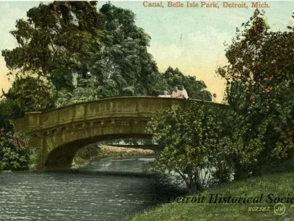 Postcard - Canal, Belle Isle Park, Detroit, Mich.
