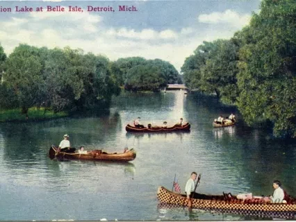 Postcard - Pavilion Lake at Belle Isle, Detroit, Mich.