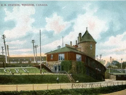 Postcard - C.P.R.R. Station, Windsor, Canada.