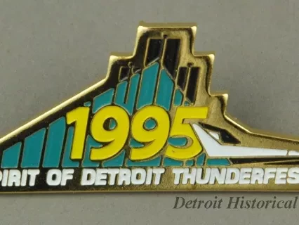 Medal, Pin