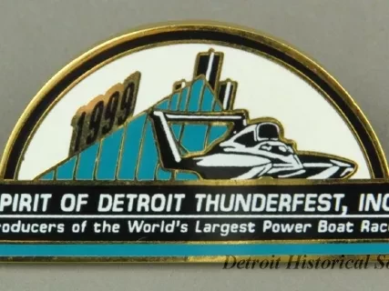 Medal, Pin