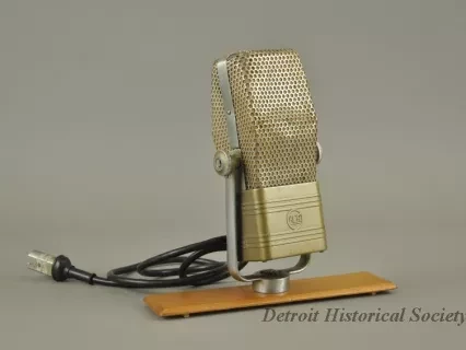 Microphone