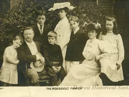 Postcard, Picture