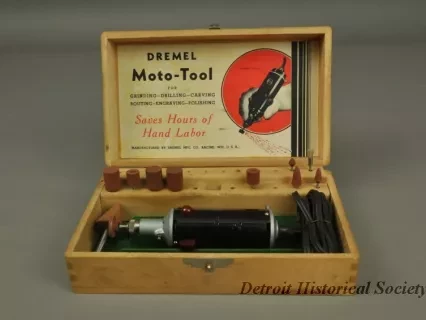 Tool, Modeling