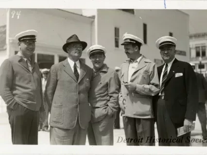 Postcard, Picture