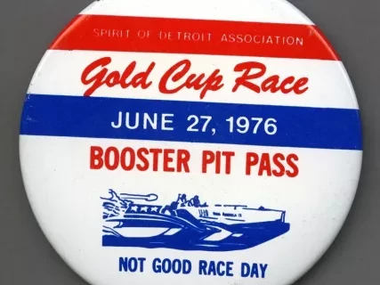 Button, Souvenir