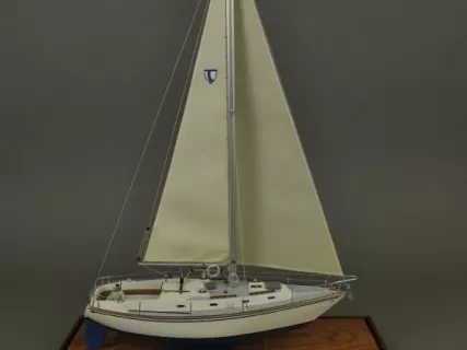 Model - Tartan - 37
