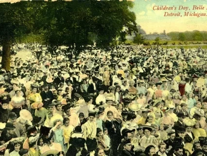Postcard - Children's Day, Belle Isle, Detroit, Michigan