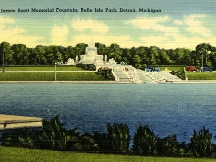 Postcard - James Scott Memorial Fountain, Belle Isle Park, Detroit, Michigan
