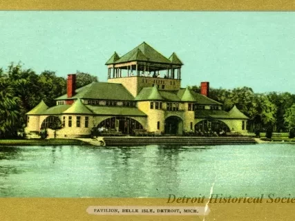 Postcard - Pavilion, Belle Isle, Detroit, Mich.