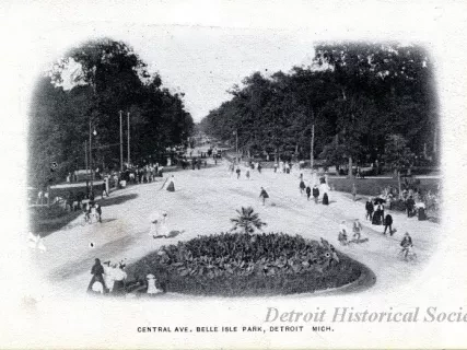Postcard - Central Ave., Belle Isle, Detroit, Mich.